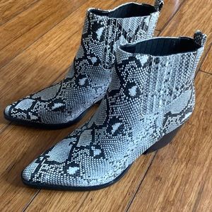 Never worn. Snakeskin boots. Size 9